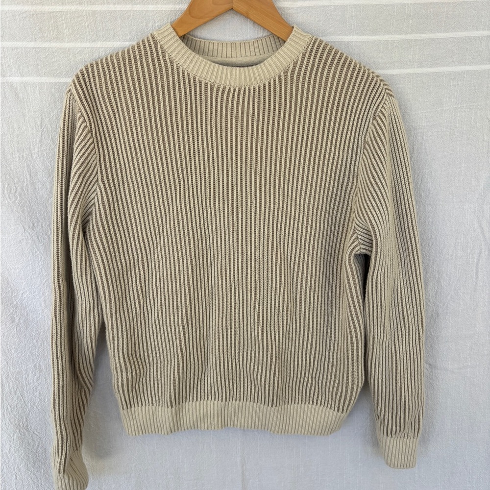 Boys Abercrombie sz 13/14 tan and crème ribbed sweater.
